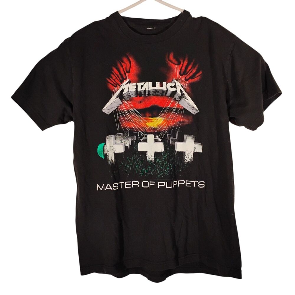 Metallica Vintage tshirt mens M MEdium black master of Puppets graphic tee Y2K